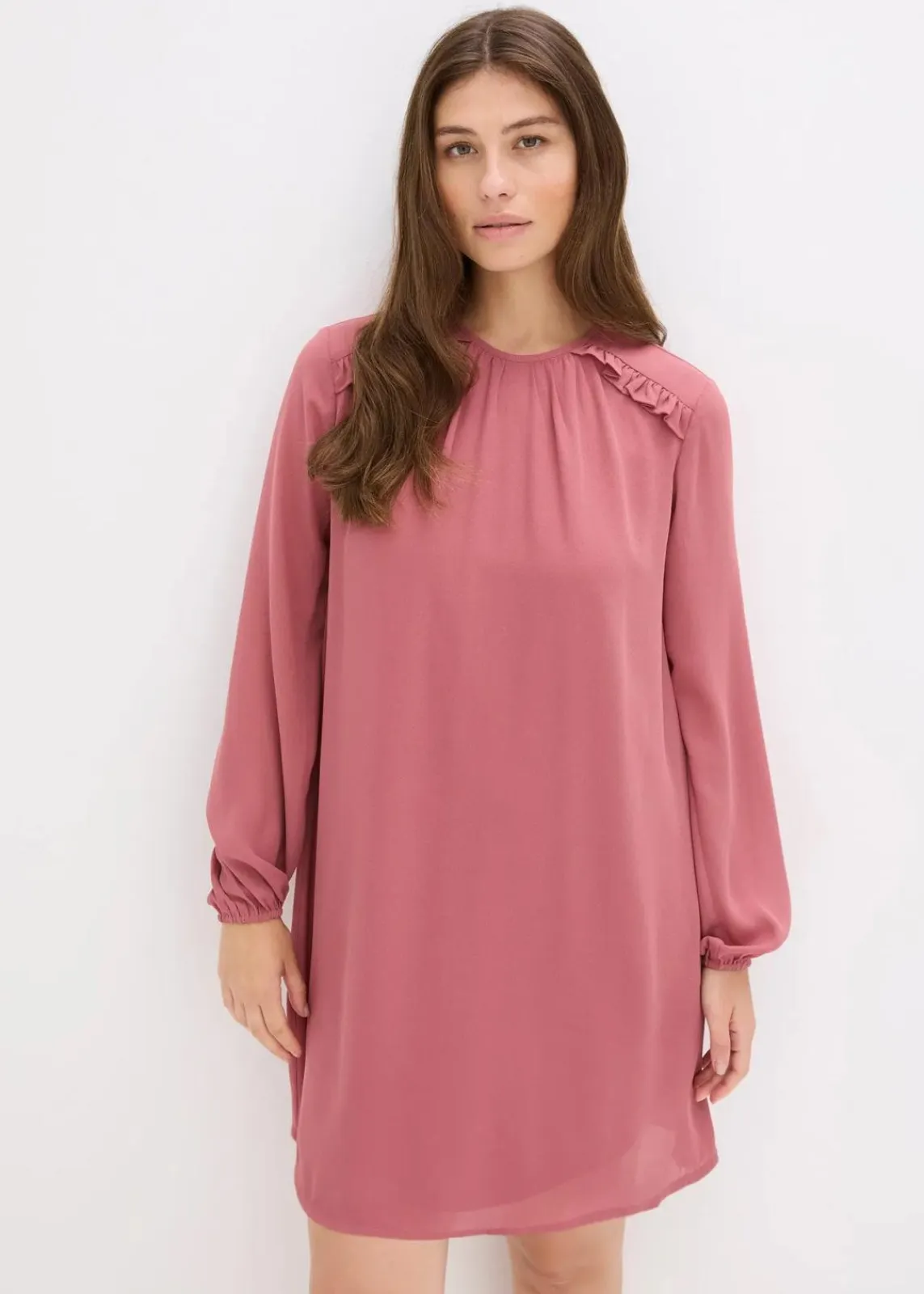 bonprix Bekleidung·Pullover & Strickjacken|Kleider^Minikleid aus Chiffon mit Rüschen softbeere