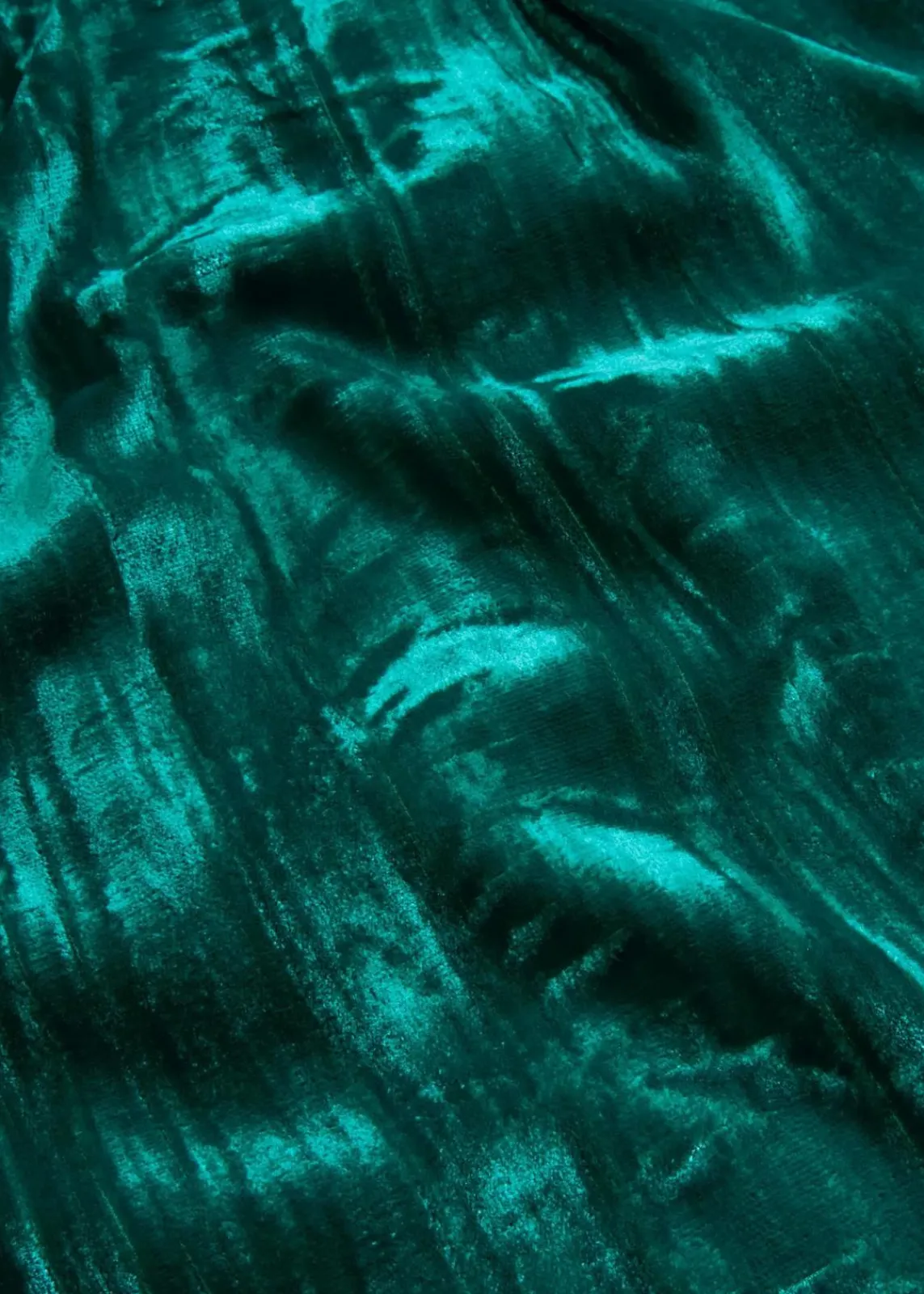 bonprix Nachhaltigere Materialien|Kleider^Minikleid aus Samt brillantgrün