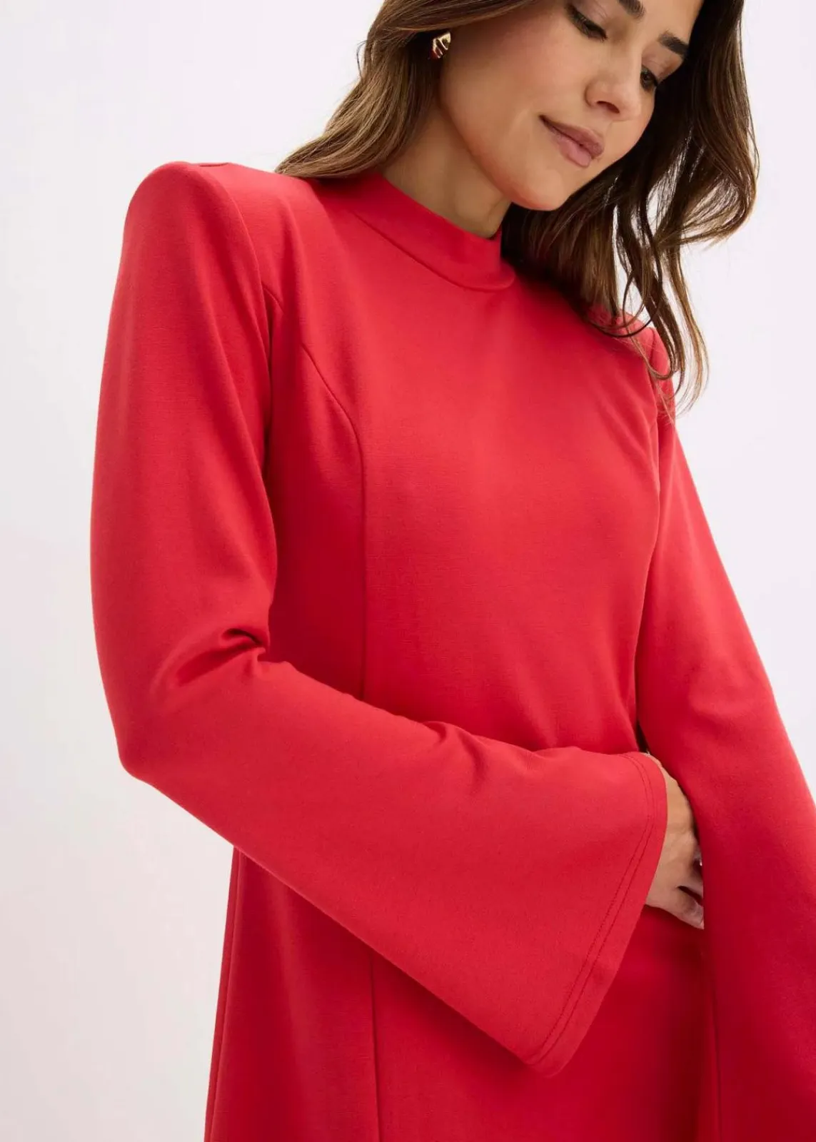 bonprix Kleider|Nachhaltigere Materialien^Minikleid in A-Linie und Trompetenärmeln salsarot