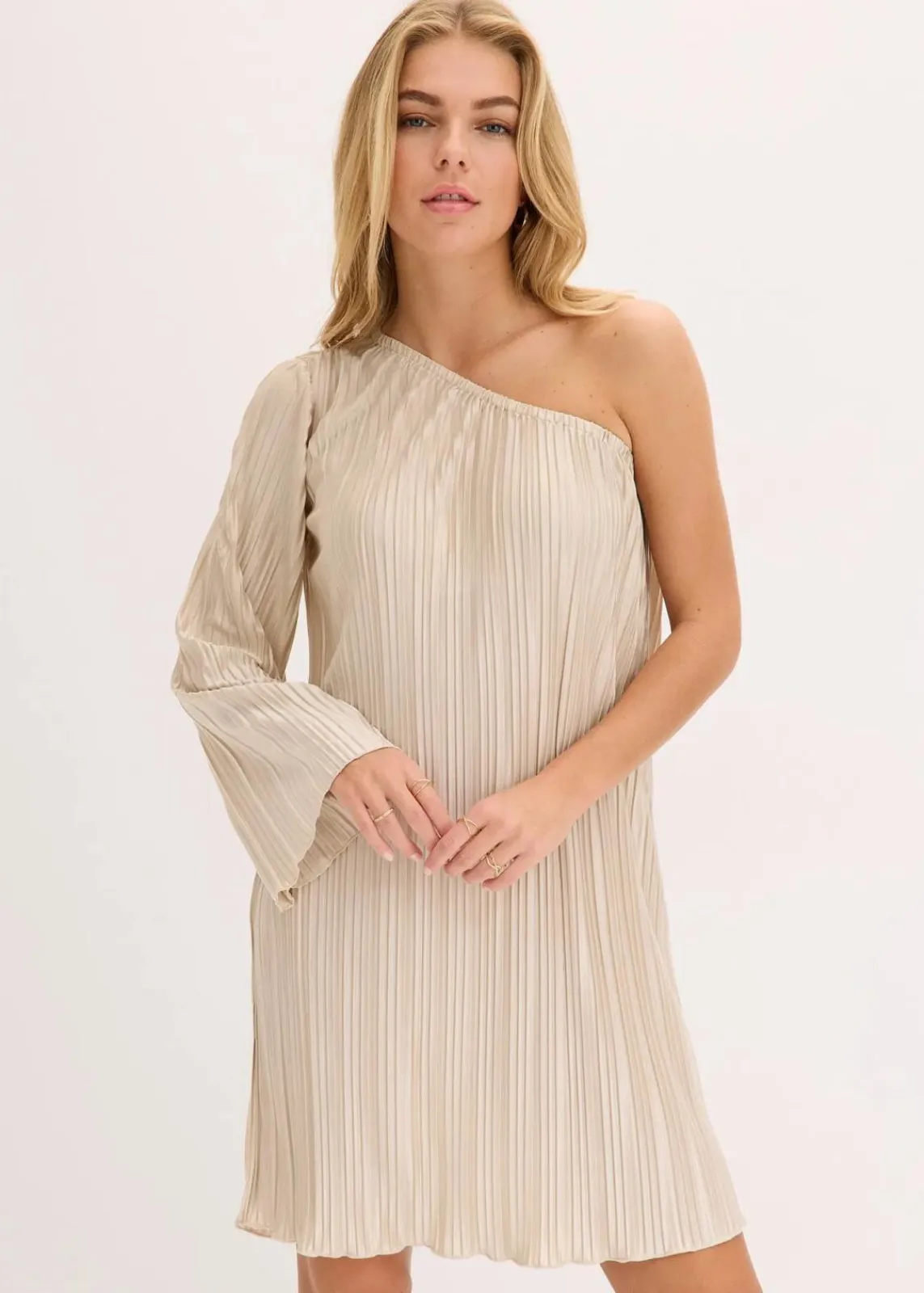 bonprix Kleider^Minikleid mit Plissee champagner