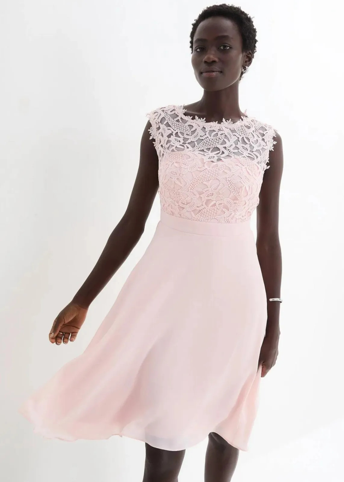 bonprix Kleider|Festliche Mode^Minikleid mit Spitze perlrosa