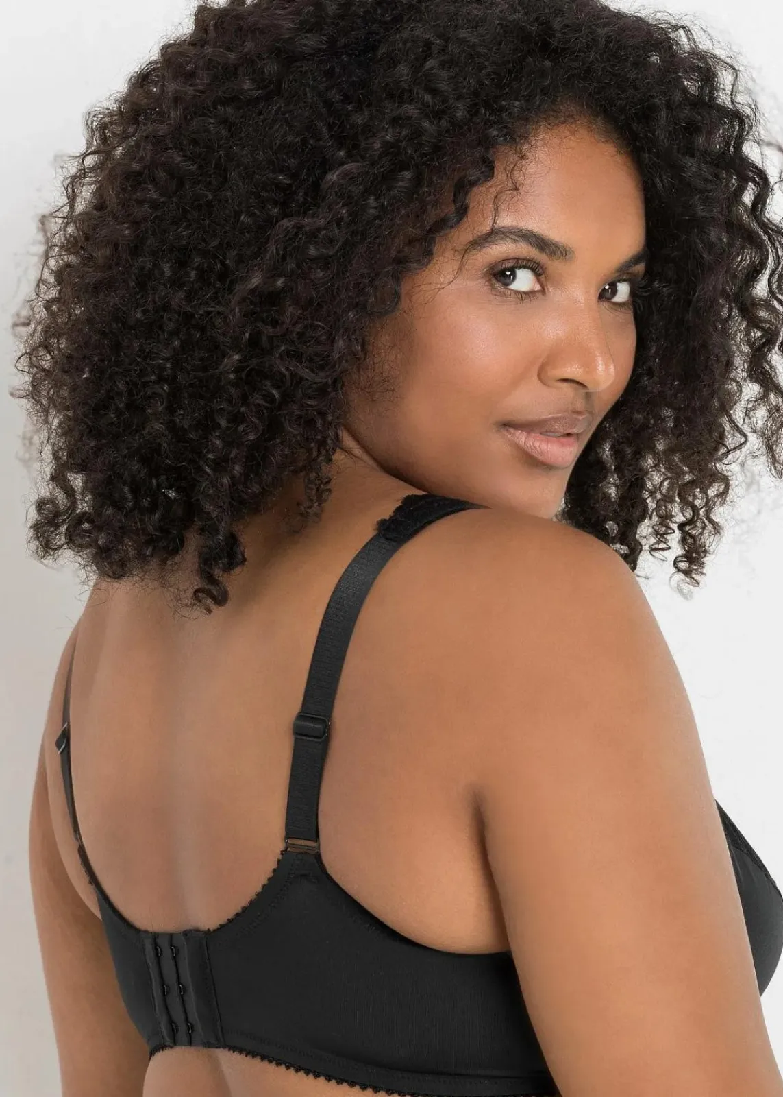 bonprix Wäsche·Dessous|Wäsche·Große Cups D-H^Minimizer-BH mit gepolsterten Trägern (2er Pack) schwarz+ecru