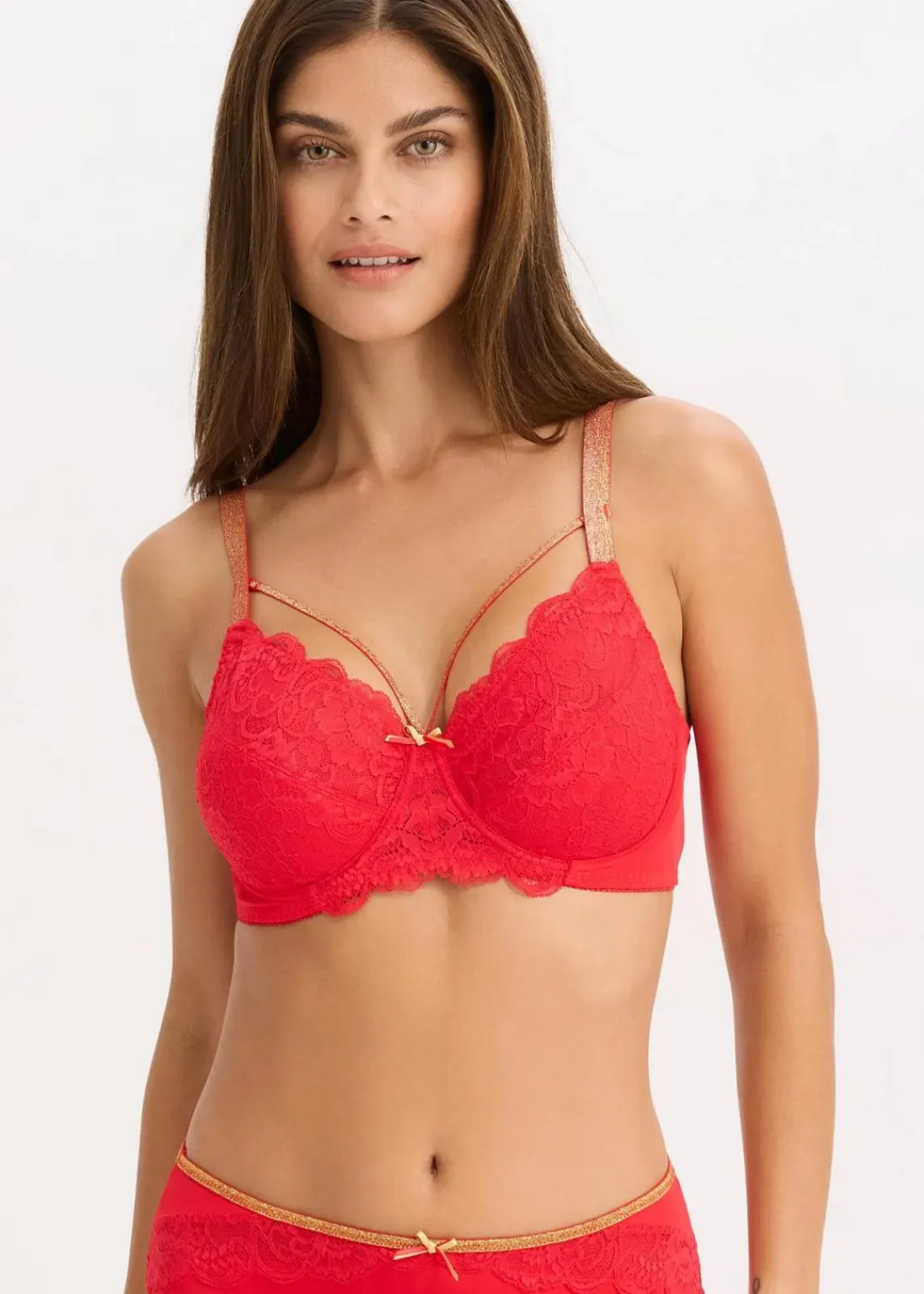 bonprix Große Cups D-H|Nachhaltigere Materialien^Minimizer-BH mit glitzernden Straps tiefrot