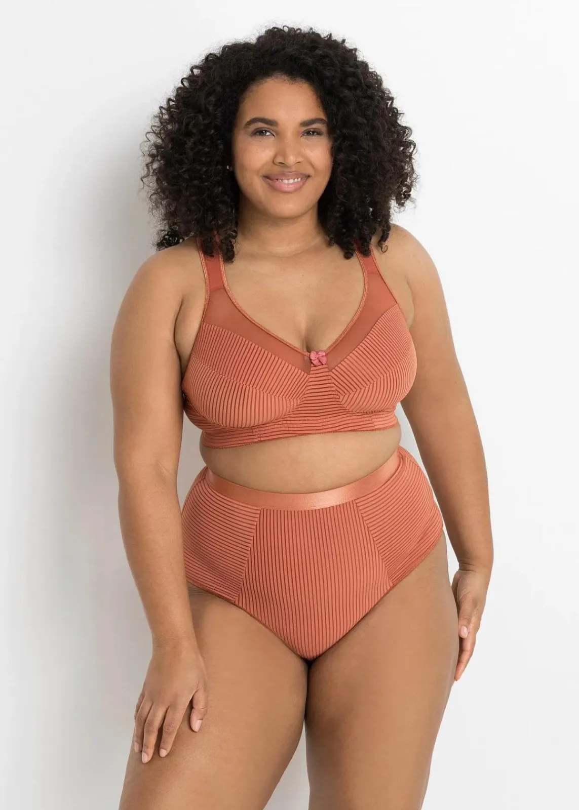 bonprix Große Cups D-H|Bhs^Minimizer-BH ohne Bügel mit gepolsterten Trägern zimt