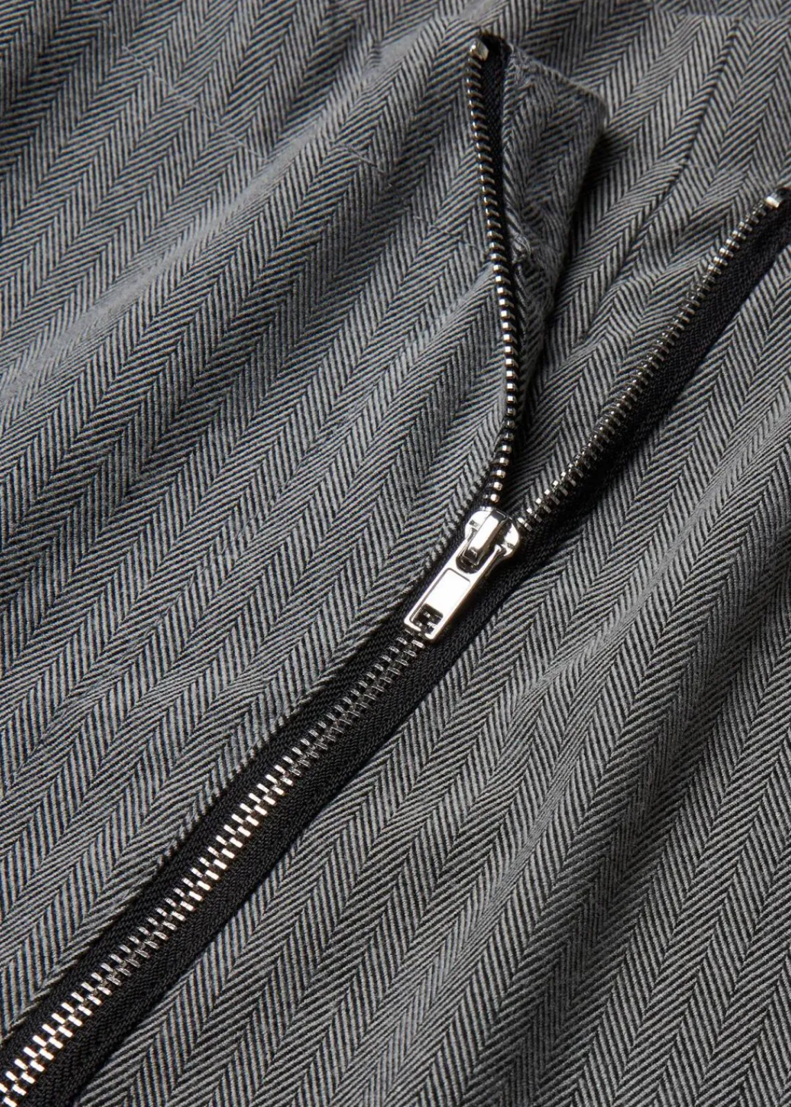 bonprix Bekleidung·Sportbekleidung|Nachhaltigere Materialien^Minirock in Wickeloptik grau