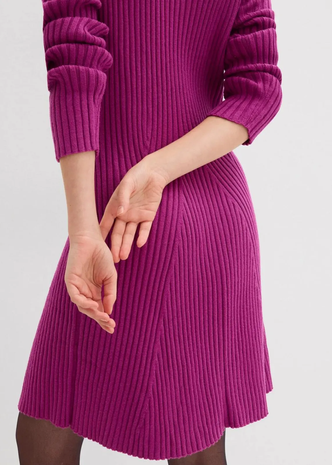 bonprix Bekleidung·Umstandsmode|Bekleidung·Pullover & Strickjacken^Mini-Strickkleid aus softem Viskose-Mix dunkelfuchsia