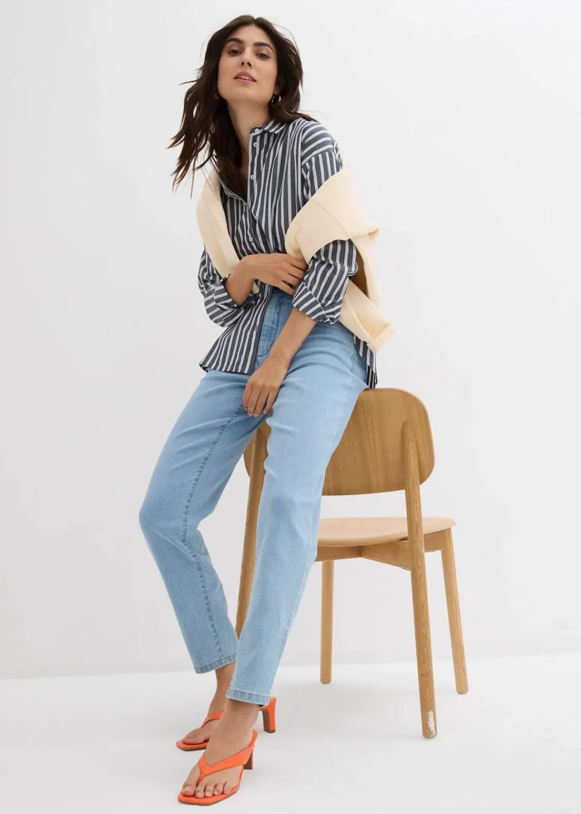 bonprix Jeans|Bekleidung·Shirts & Tops^Mom Jeans High Waist, Stretch eisblau denim used