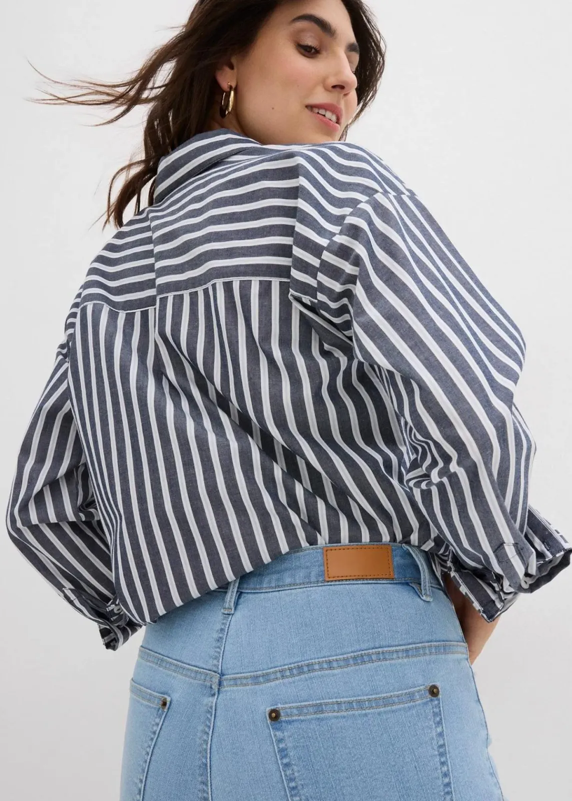 bonprix Jeans|Bekleidung·Shirts & Tops^Mom Jeans High Waist, Stretch eisblau denim used