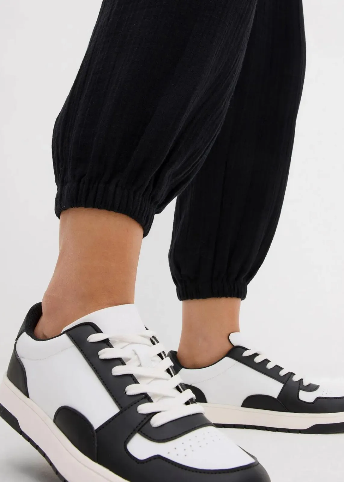 bonprix Hosen|Bekleidung·Kleider^Musselin Hose mit Smockbund schwarz