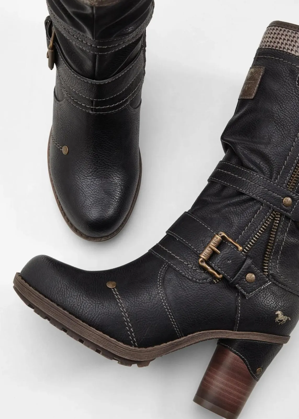 Mustang Stiefel|Gefütterte Winterschuhe^Stiefel schwarz