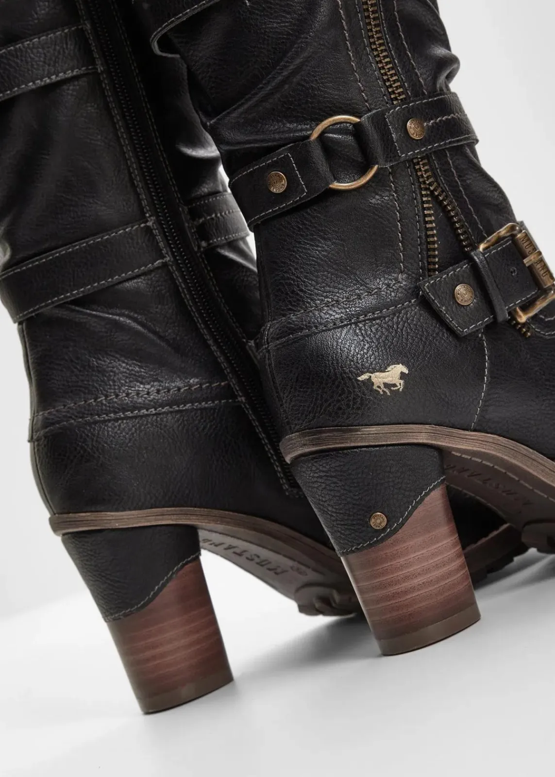 Mustang Stiefel|Gefütterte Winterschuhe^Stiefel schwarz