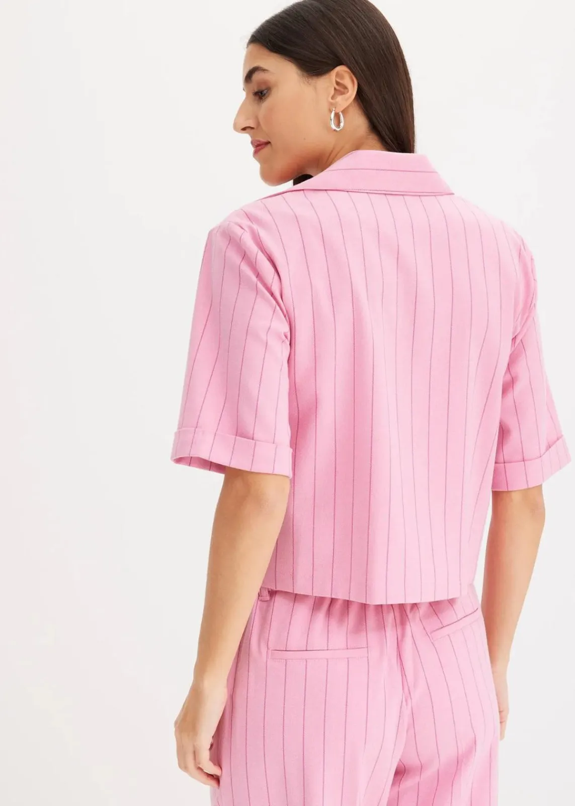 bonprix Bekleidung·Jacken & Mäntel|Blusen & Tuniken^Nadelstreifen Hemdbluse blütenpink/hellfuchsia gestreift