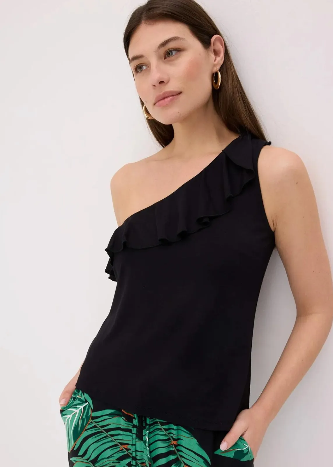 bonprix Shirts & Tops^One-Shoulder-Top mit Volant aus softem Viskose-Mix schwarz