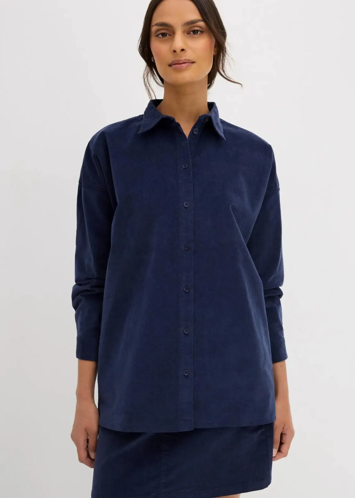 bonprix Bekleidung·Jacken & Mäntel|Nachhaltigere Materialien^Oversize Cordhemd dunkelblau
