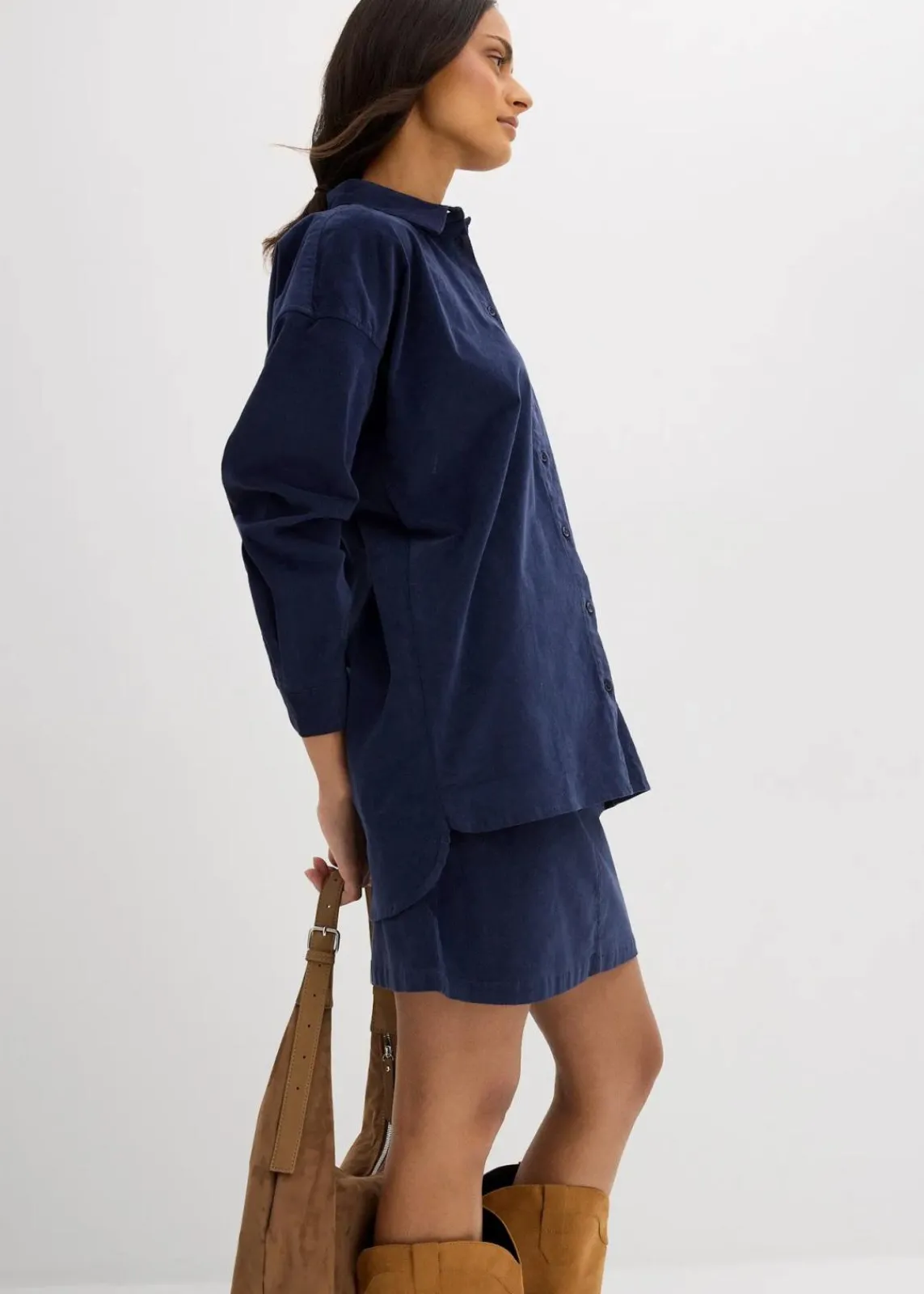bonprix Bekleidung·Jacken & Mäntel|Nachhaltigere Materialien^Oversize Cordhemd dunkelblau