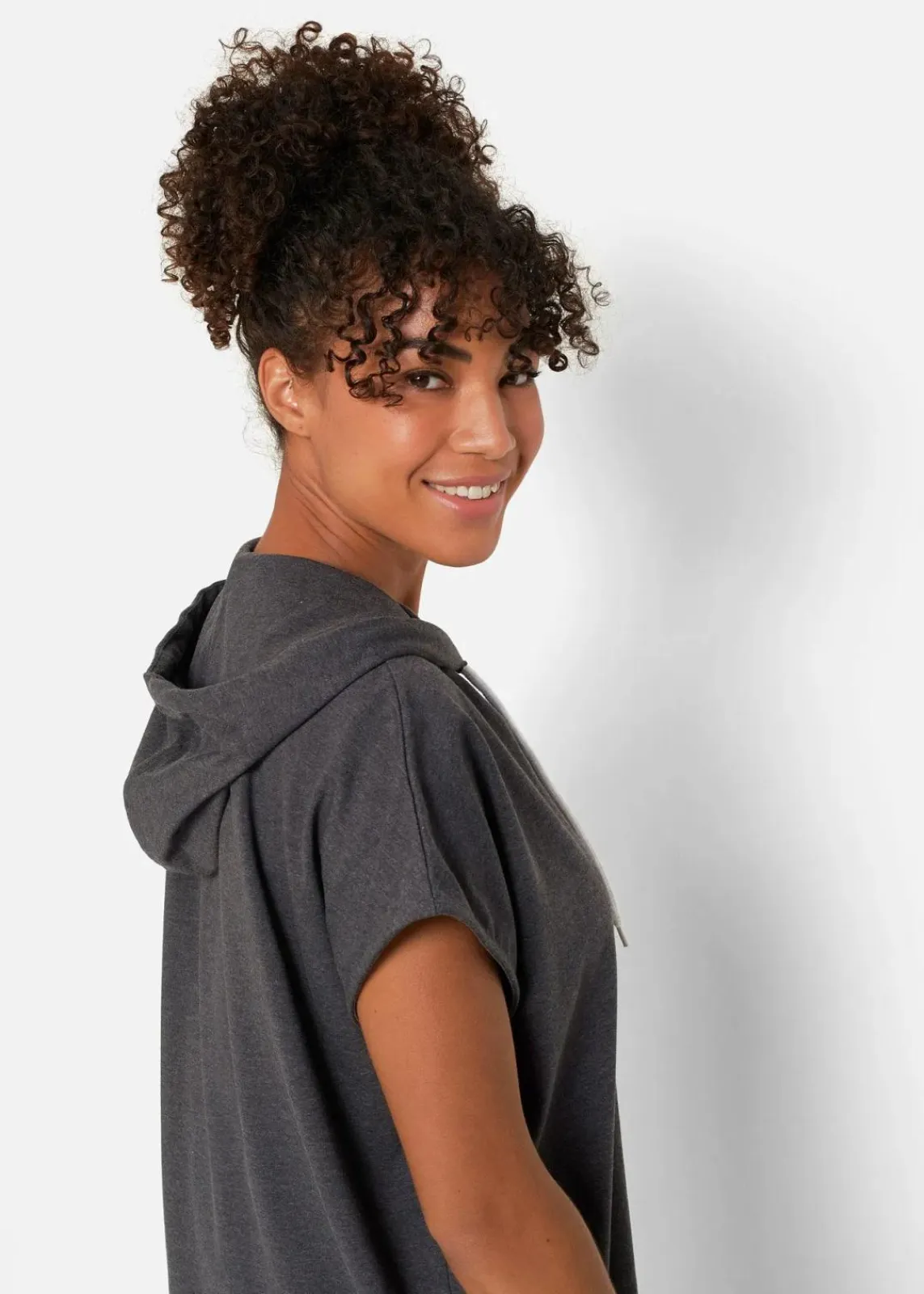 bonprix Bekleidung·Sweat|Bekleidung·Blusen & Tuniken^Oversize Hoodie anthrazit meliert