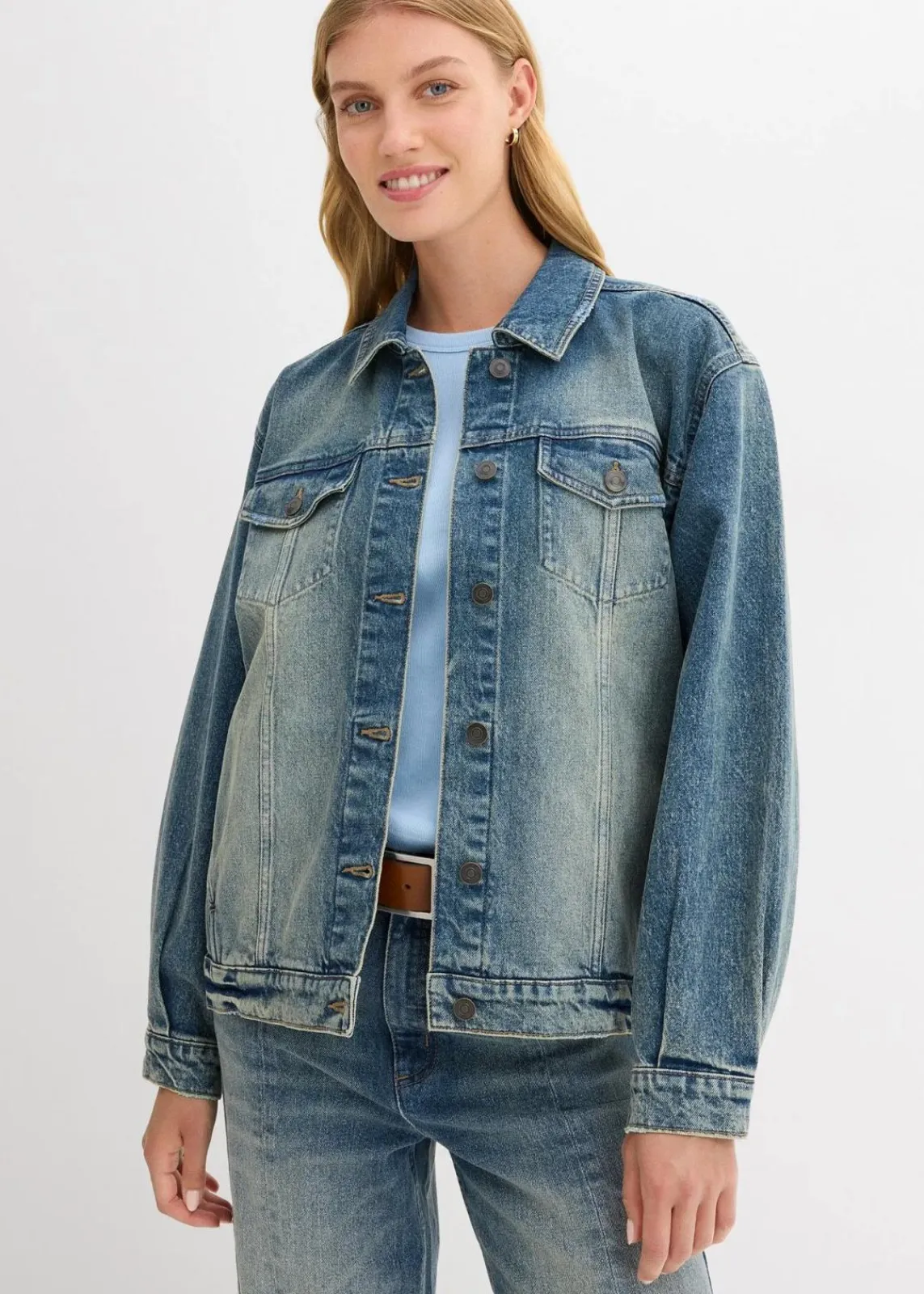 bonprix Bekleidung·Hosen|Jacken & Mäntel^Oversize Jeansjacke hellblau denim used