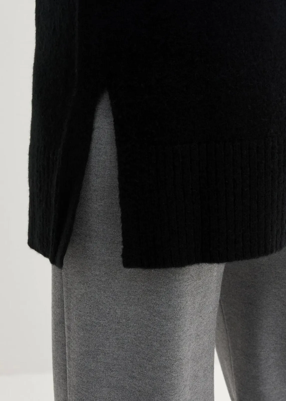 bonprix Bekleidung·Umstandsmode|Bekleidung·Jeans^Oversize Pullover mit Turtleneck und Seitenschlitzen schwarz