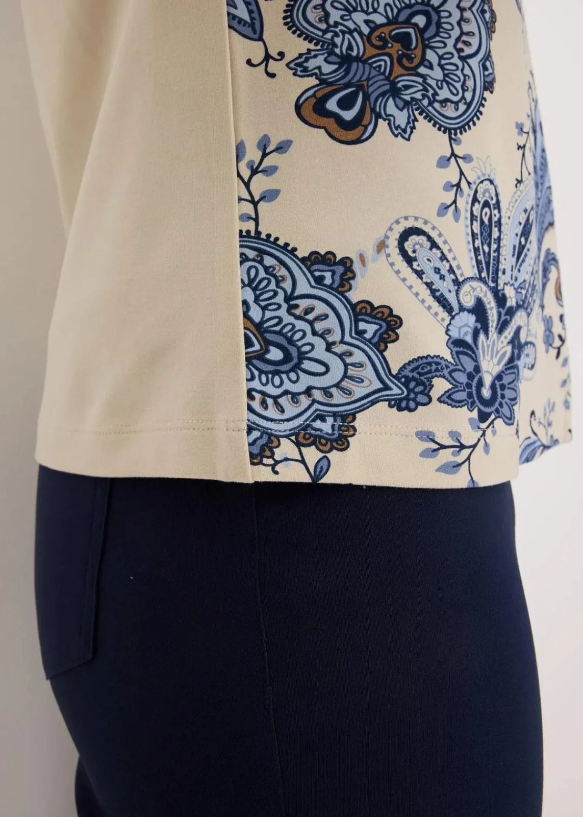 bonprix Shirts & Tops^Oversize Shirt mit Spitzenband natur/mattblau paisley