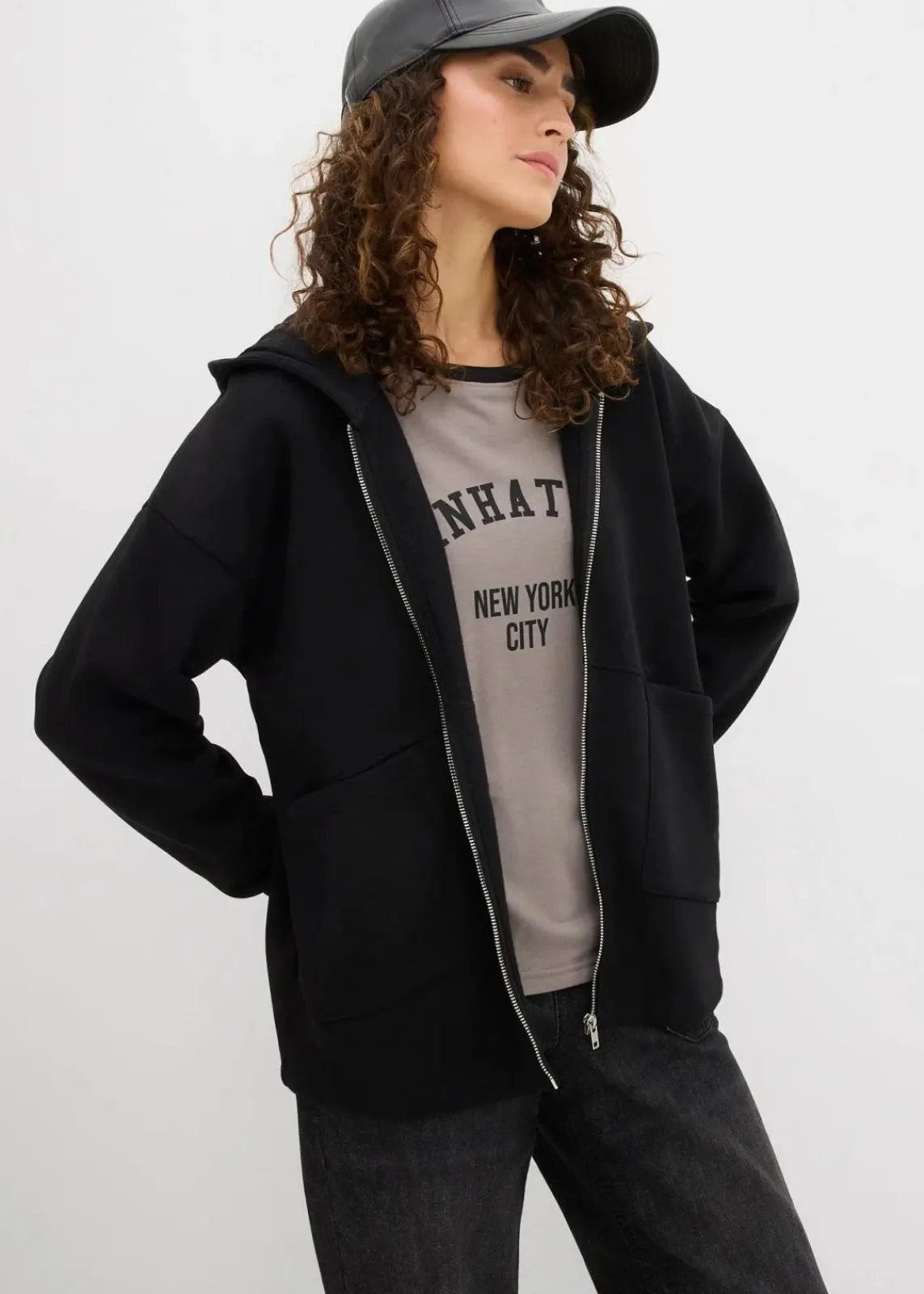 bonprix Nachhaltigere Materialien|Sweat^Oversize Sweatjacke schwarz