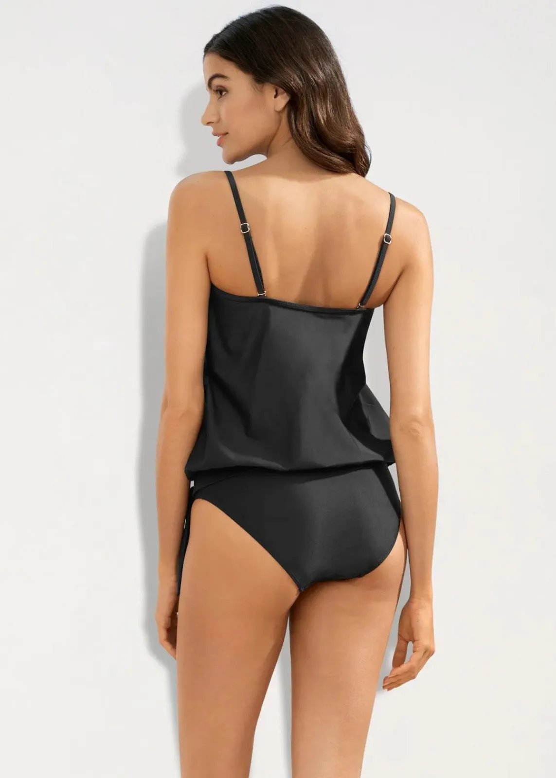 bonprix Nachhaltigere Materialien|Tankinis^Oversize Tankini mit abnehmbaren Trägern (2-tlg. Set) schwarz
