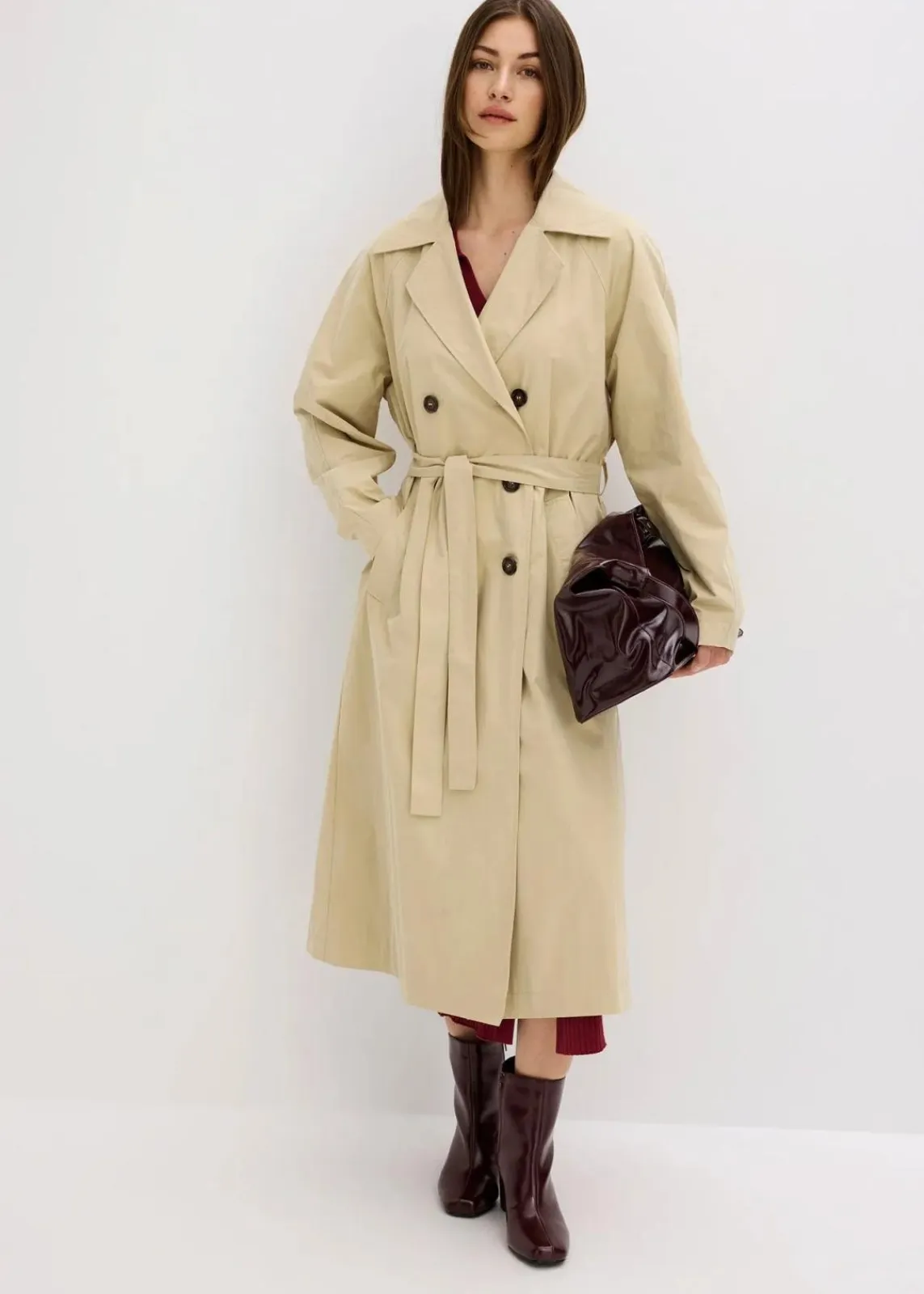 bonprix Bekleidung·Hosen|Jacken & Mäntel^Oversize Trenchcoat grünbeige