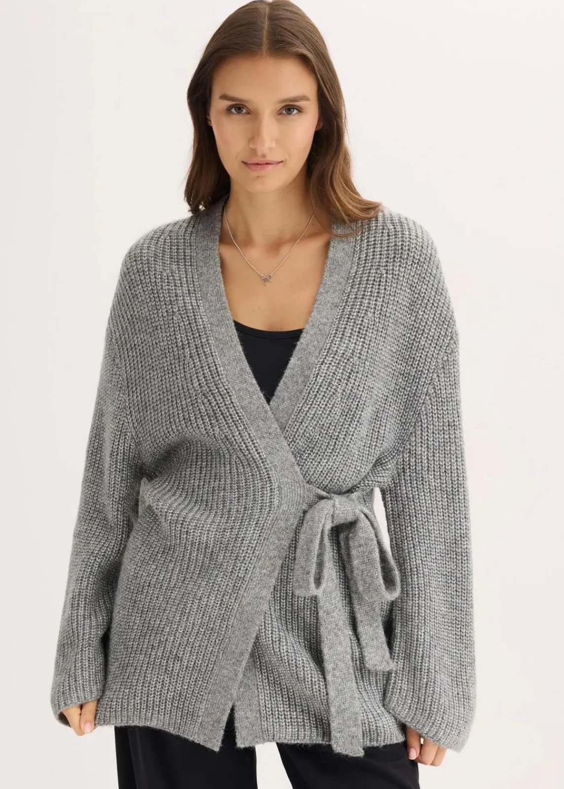 bonprix Bekleidung·Jeans|Pullover & Strickjacken^Oversize Wickelcardigan grau meliert