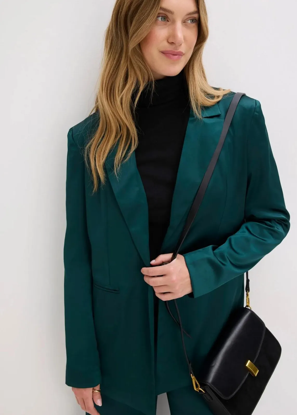 bonprix Bekleidung·Basics|Blazer^Oversize-Blazer aus Satin tiefgrün