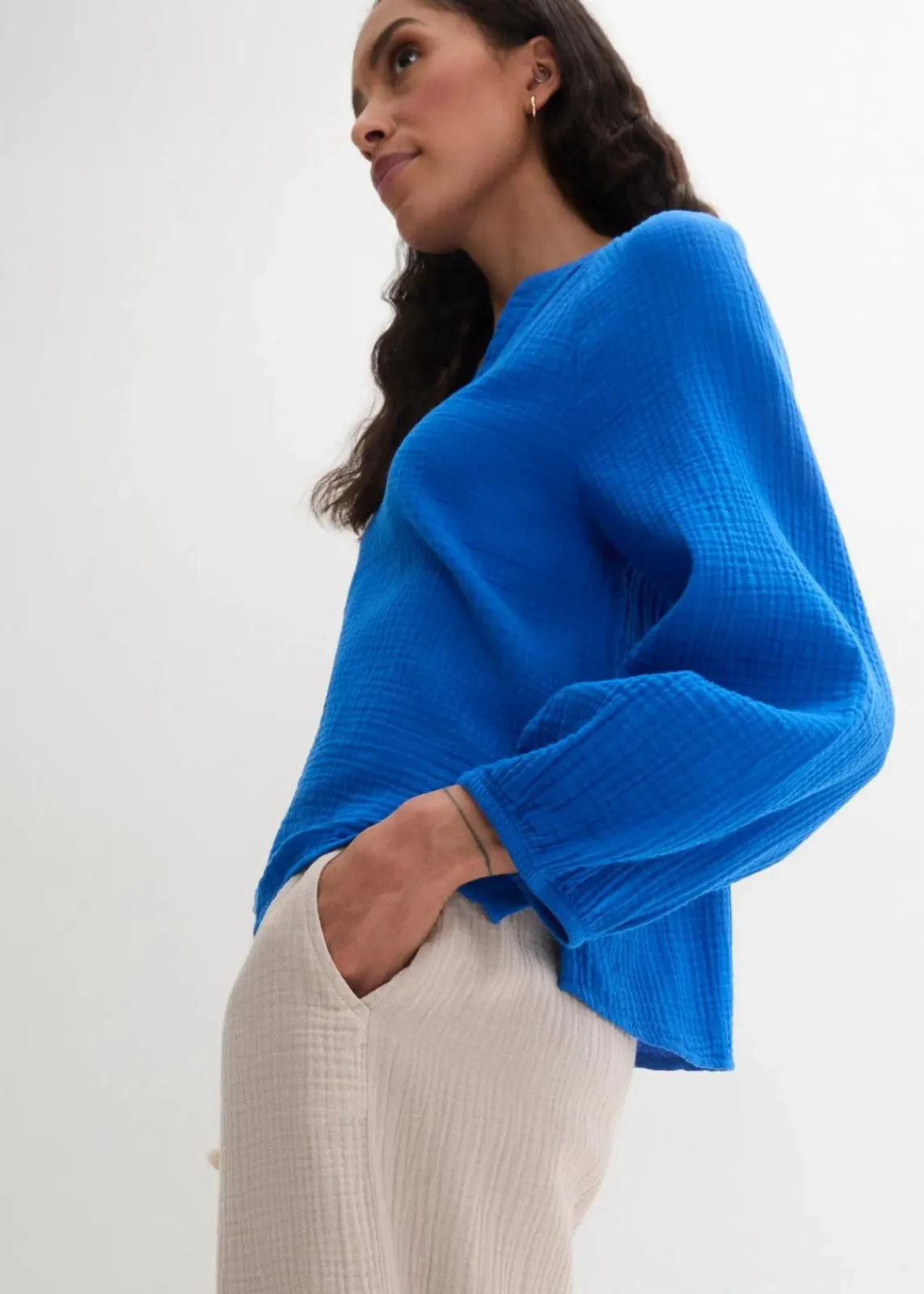 bonprix Blusen & Tuniken|Bekleidung·Jacken & Mäntel^Oversize-Bluse aus Musselin azurblau