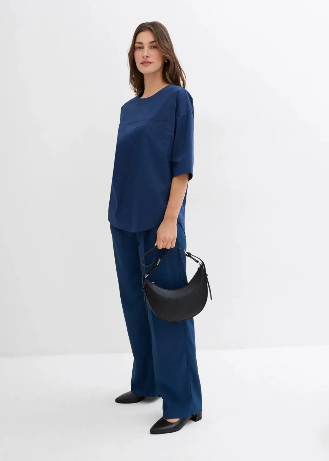 bonprix Blusen & Tuniken|Bekleidung·Jacken & Mäntel^Oversized Blusenshirt tiefblau