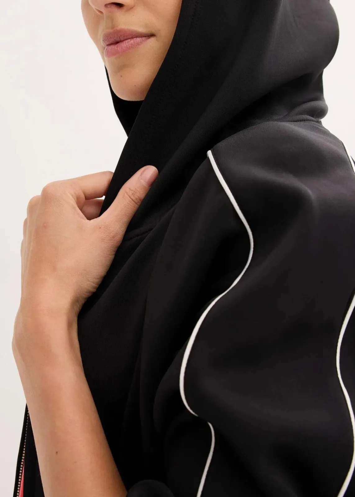 bonprix Bekleidung·Sweat|Bekleidung·Blusen & Tuniken^Oversized Funktions-Kapuzenjacke, schnelltrocknend schwarz