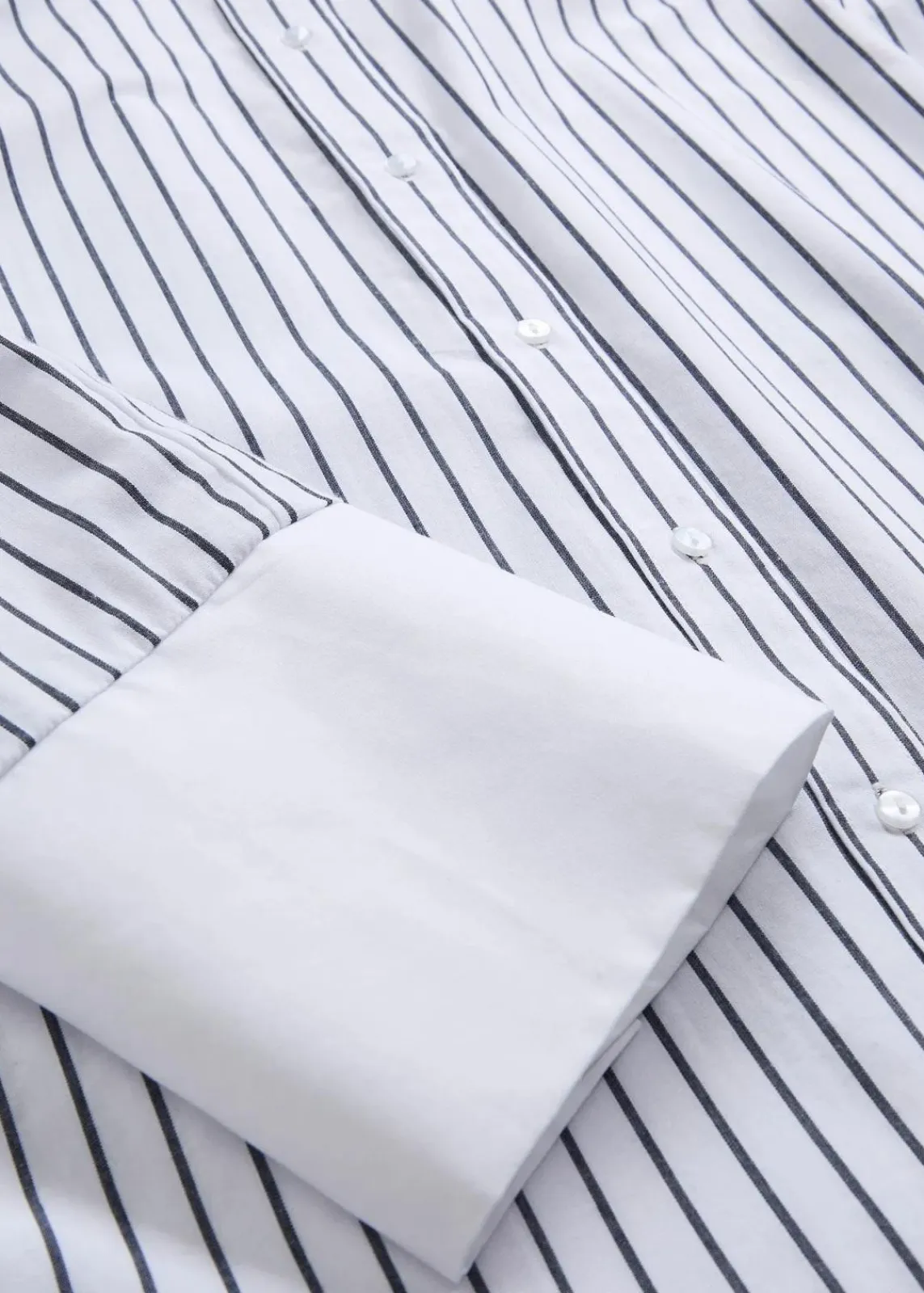 bonprix Bekleidung·Jacken & Mäntel|Blusen & Tuniken^Oversize-Hemd aus reiner Baumwolle weiß/dunkelblau gestreift