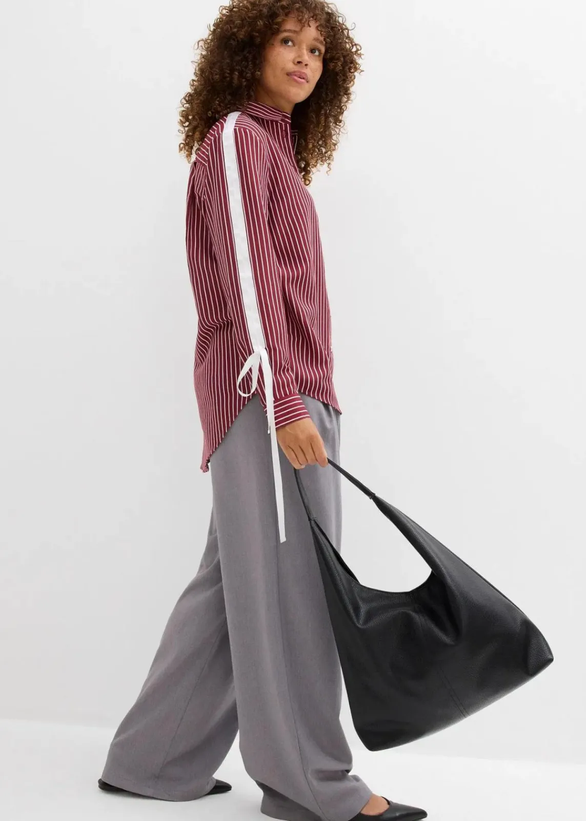 bonprix Blusen & Tuniken|Nachhaltigere Materialien^Oversize-Hemd aus reiner Bio-Baumwolle weiß/ahornrot gestreift