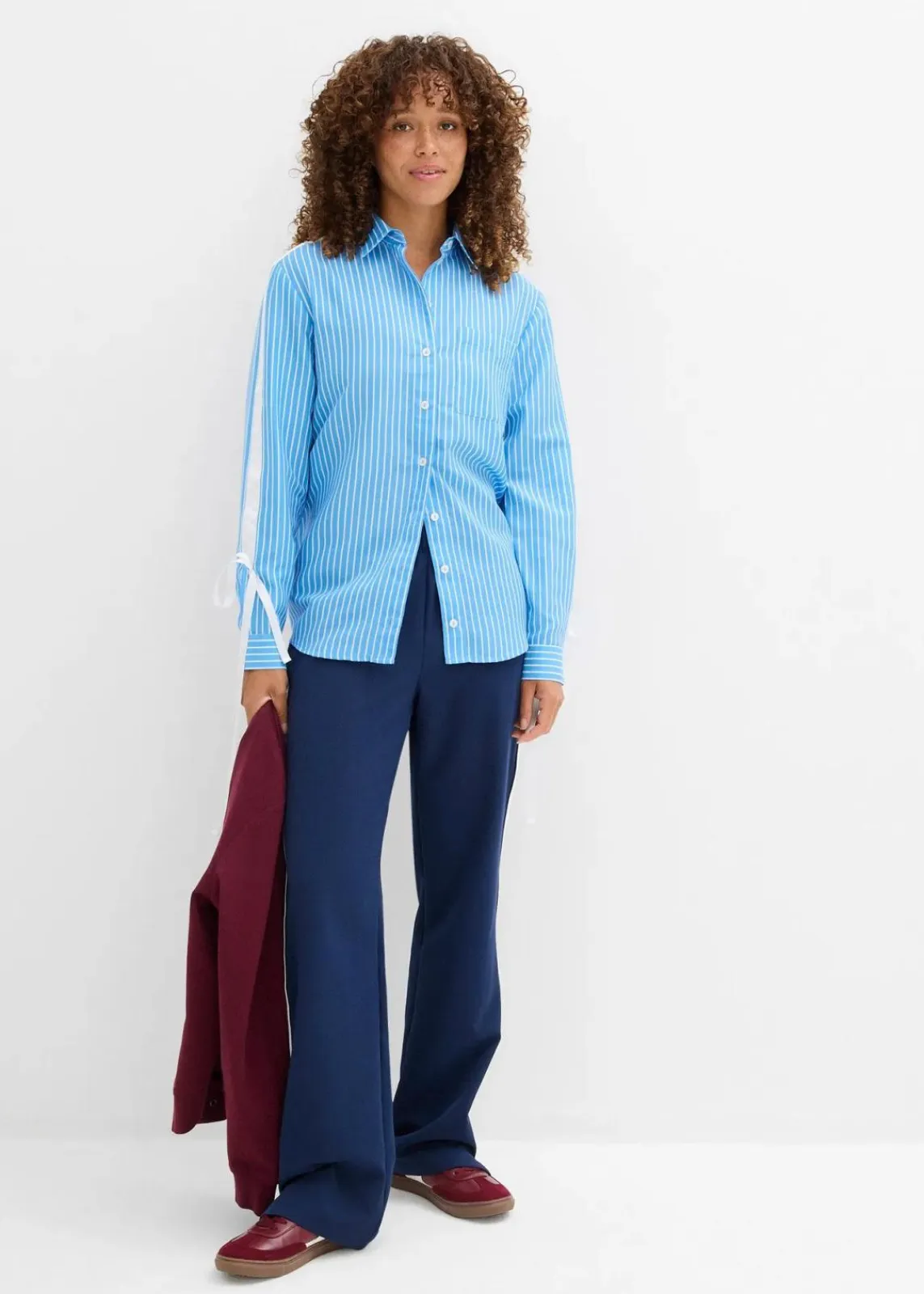 bonprix Bekleidung·Jacken & Mäntel|Nachhaltigere Materialien^Oversize-Hemd aus reiner Bio-Baumwolle mittelblau/weiß gestreift