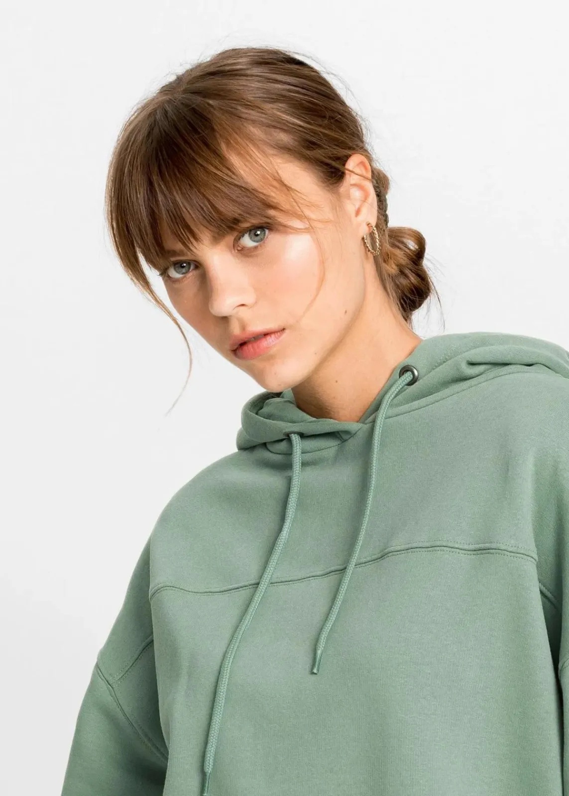 bonprix Bekleidung·Blusen & Tuniken|Sweat^Oversize-Kapuzen-Sweatshirt aus weichem Baumwoll-Mix rauchgrün