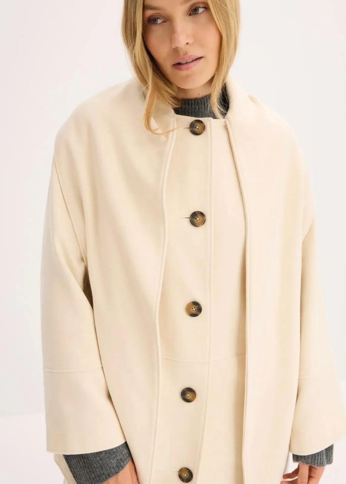 bonprix Jacken & Mäntel|Bekleidung·Hosen^Oversize-Mantel mit zwei dezenten Nahttaschen kieselbeige