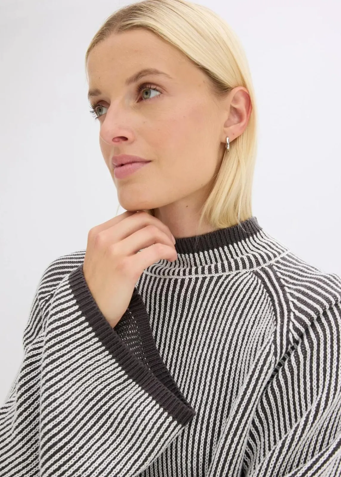 bonprix Bekleidung·Umstandsmode|Strickmode^Oversize-Pullover mit Stehkragen schiefergrau meliert
