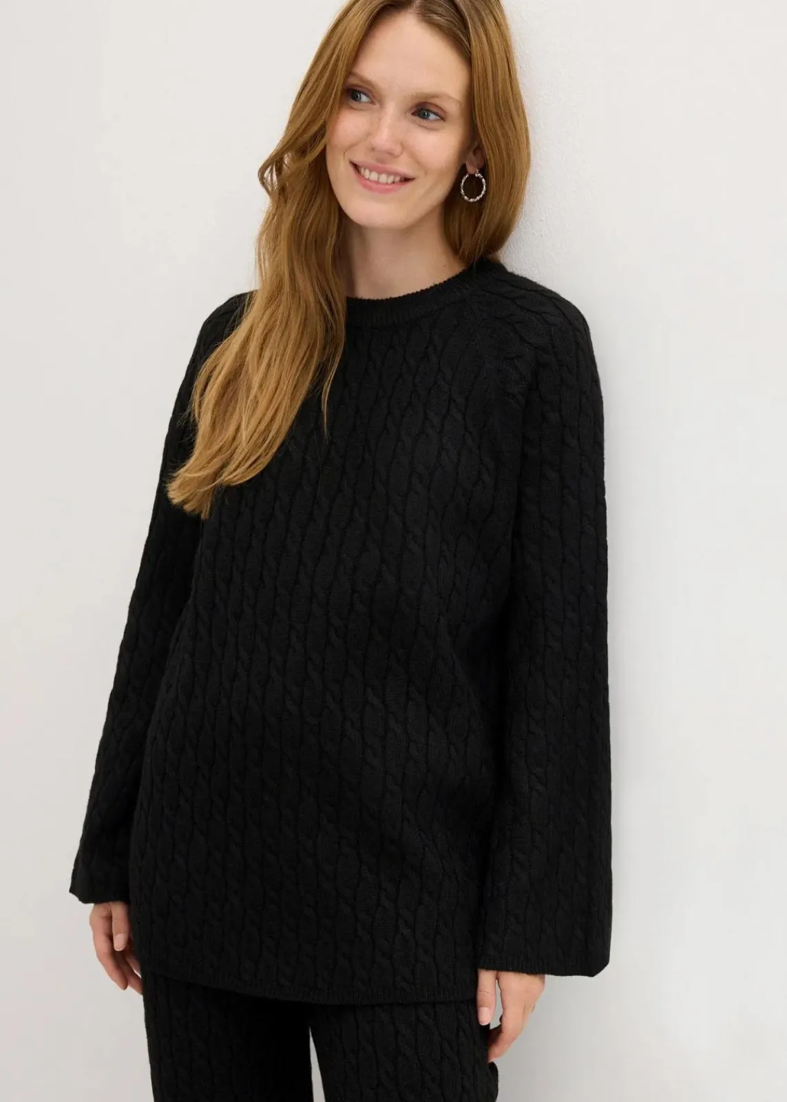 bonprix Bekleidung·Umstandsmode|Bekleidung·Jeans^Oversize-Pullover mit Zopfmuster schwarz