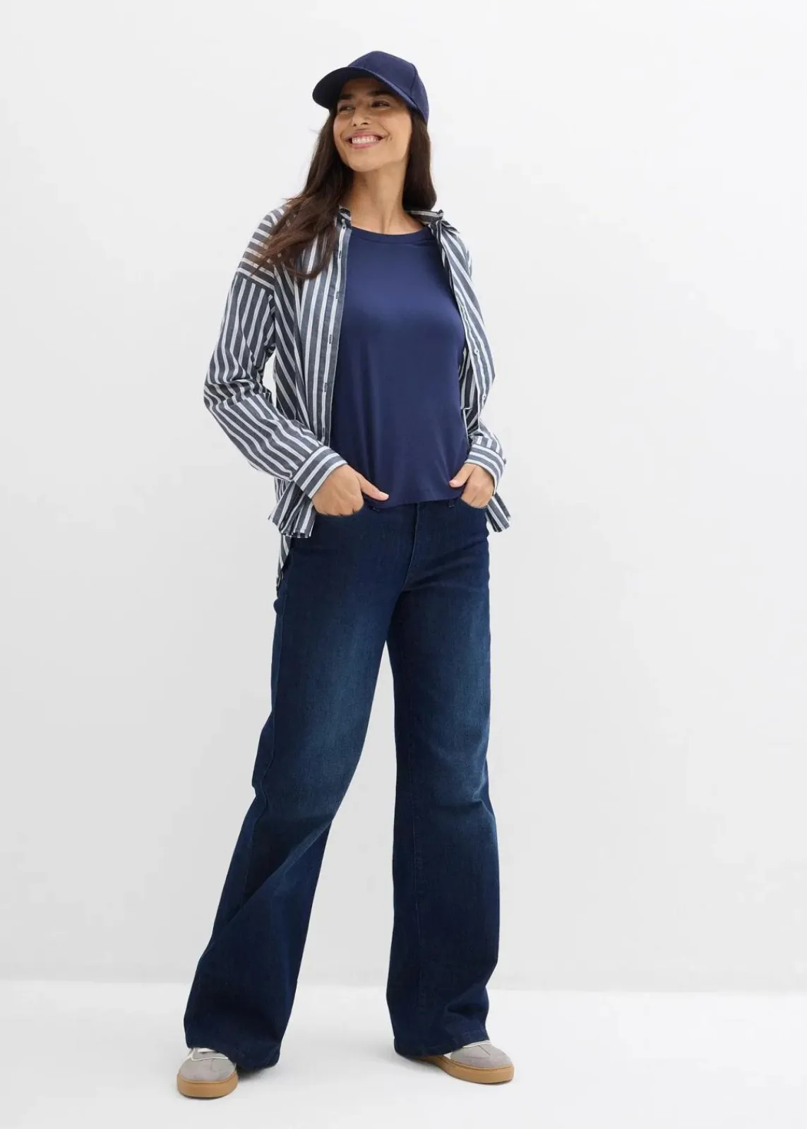 bonprix Shirts & Tops^Oversize-Shirt aus fließendem Viskose-Elasthan-Mix dunkelblau