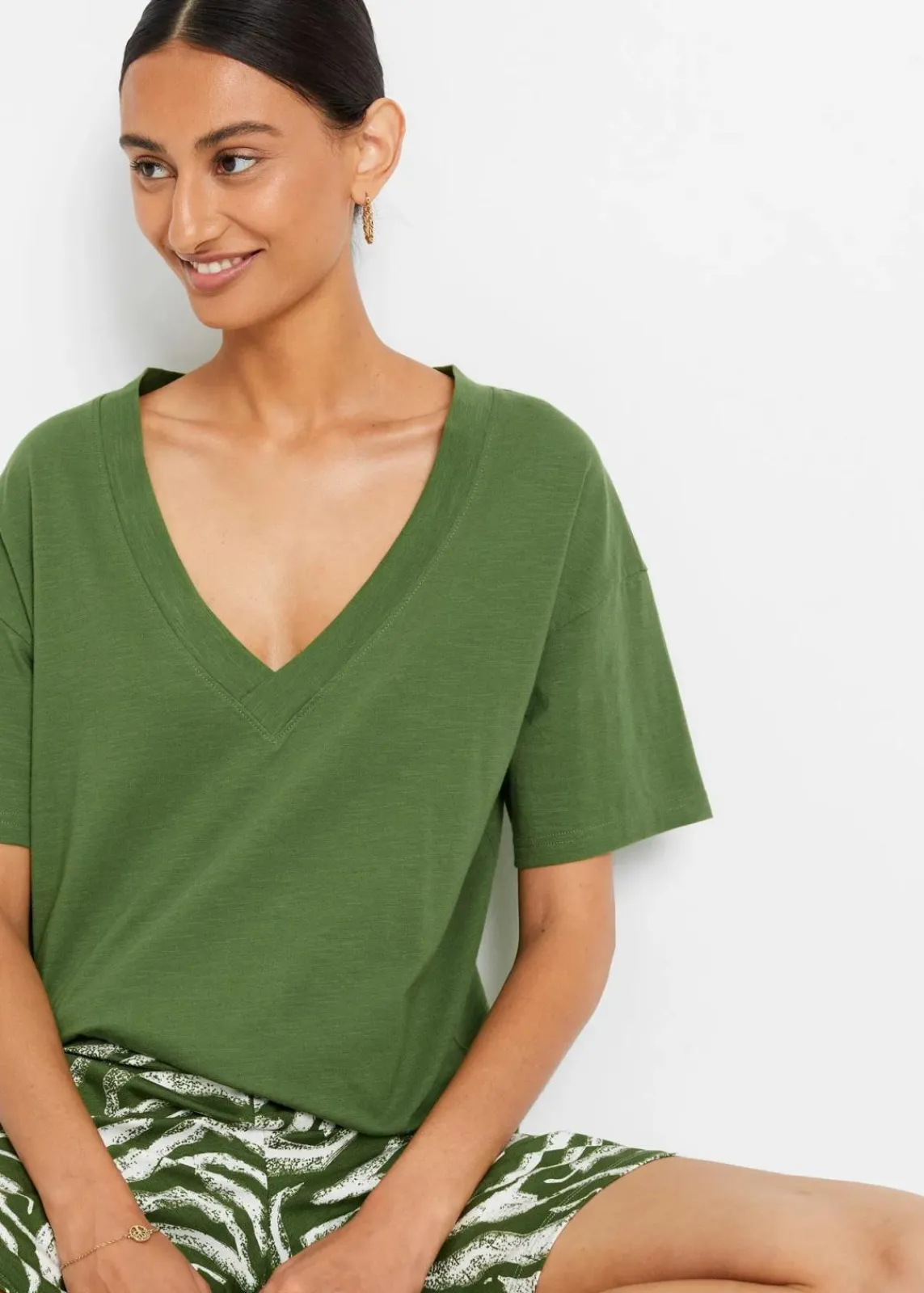 bonprix Nachhaltigere Materialien|Shirts & Tops^Oversize-Shirt aus reiner Bio-Baumwolle forstgrün