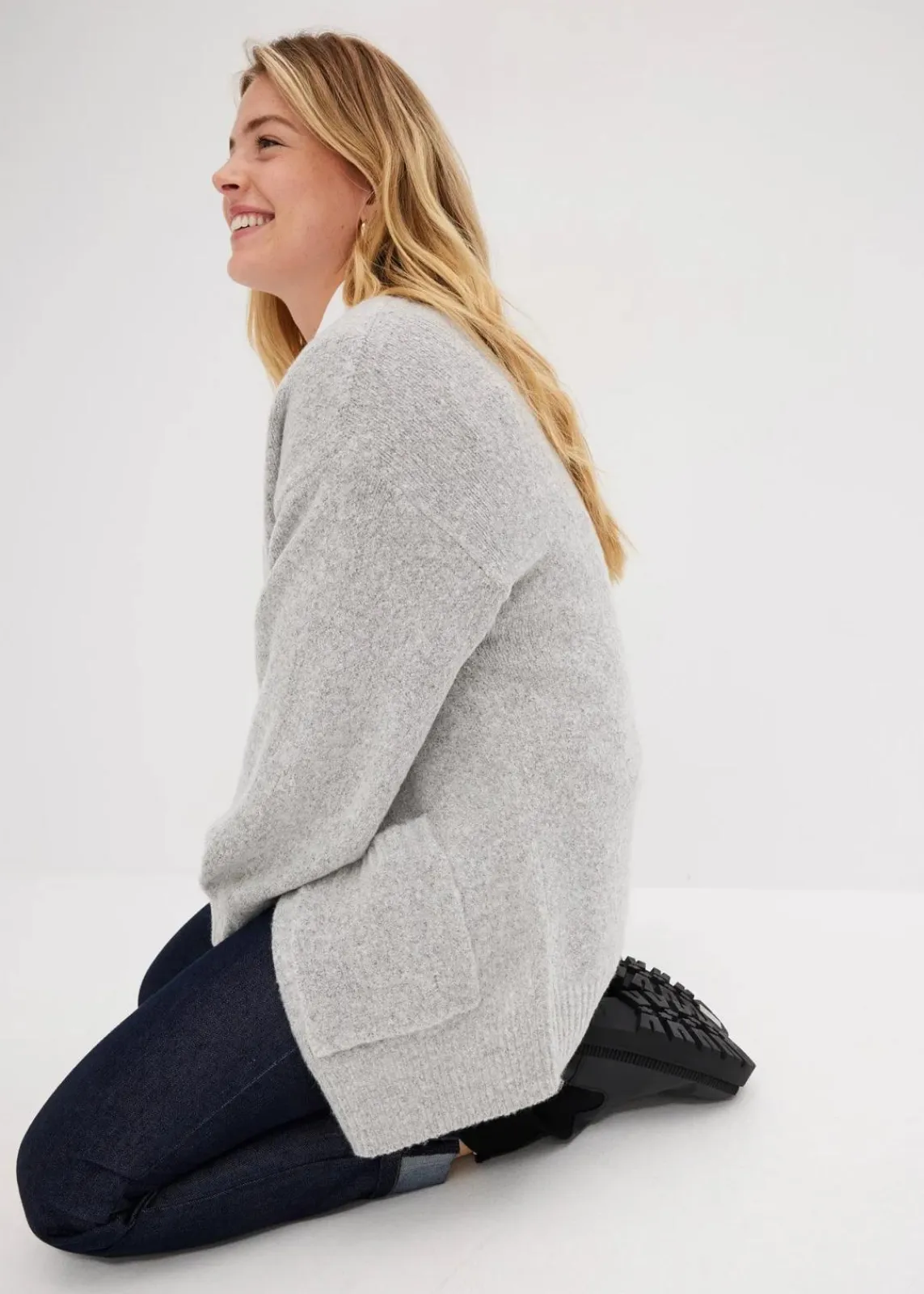 bonprix Bekleidung·Jeans|Pullover & Strickjacken^Oversize-Strickjacke hellgrau meliert
