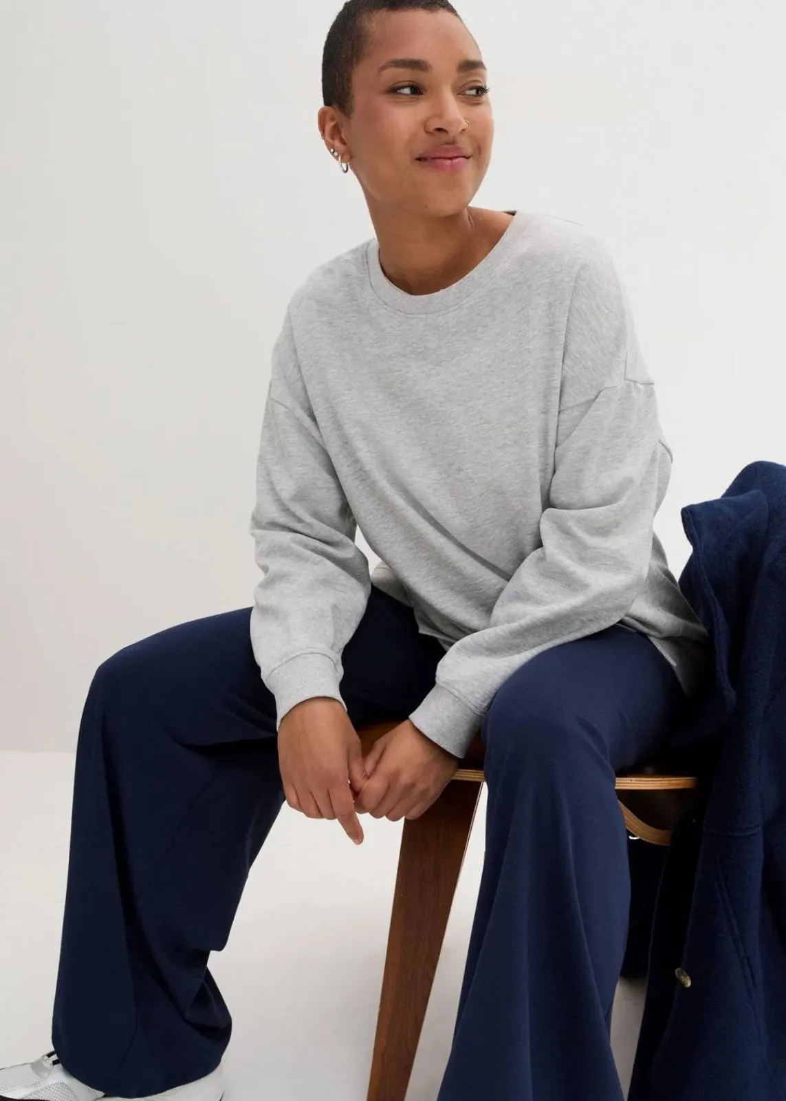 bonprix Sweat|Nachhaltigere Materialien^Oversize-Sweatshirt hellgrau meliert