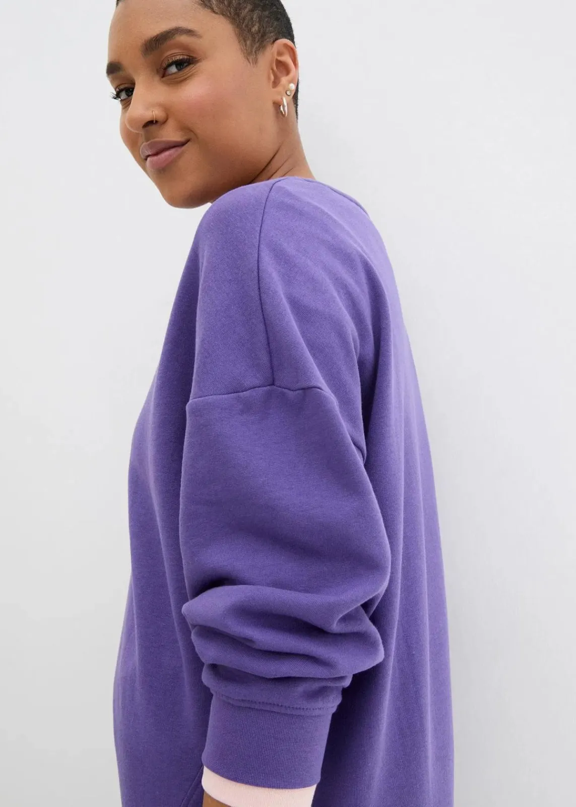 bonprix Sweat|Nachhaltigere Materialien^Oversize-Sweatshirt hyazinthenlila