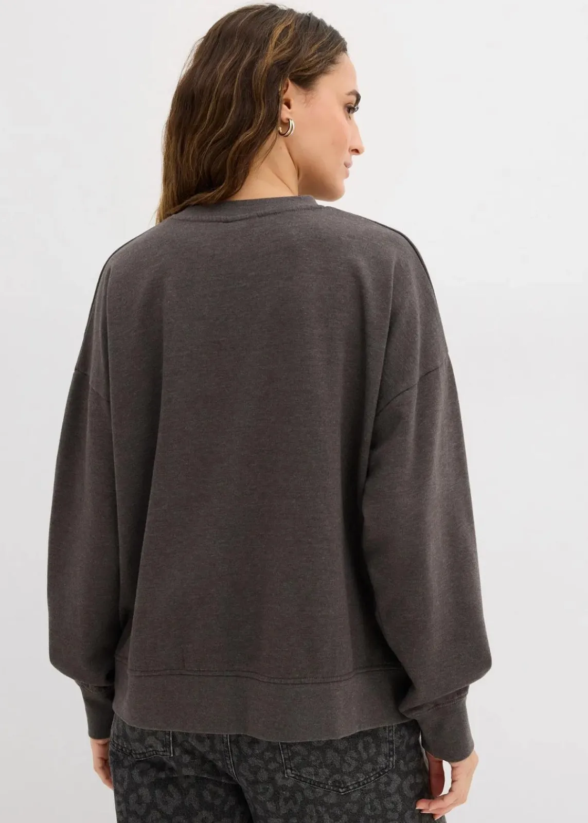 bonprix Sweat|Bekleidung·Blusen & Tuniken^Oversize-Sweatshirt aus Baumwoll-Mix grau washed bedruckt