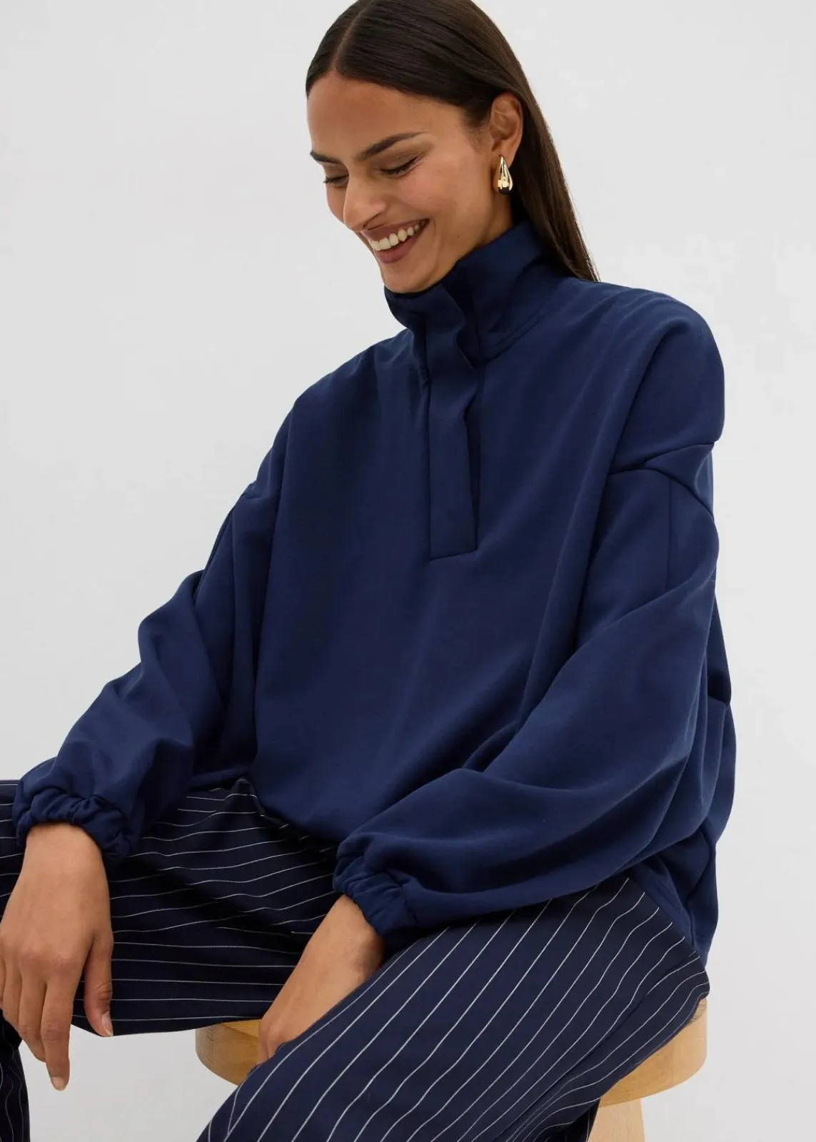 bonprix Sweat|Bekleidung·Blusen & Tuniken^Oversize-Sweatshirt aus Scuba dunkelblau