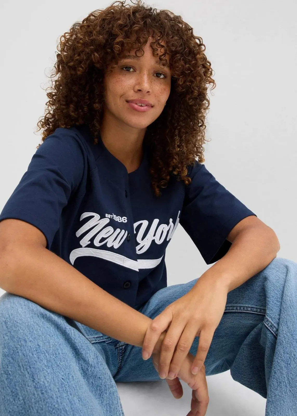 bonprix Nachhaltigere Materialien|Sweat^Oversize-Sweatshirt aus weichem Baumwoll-Mix dunkelblau/weiß