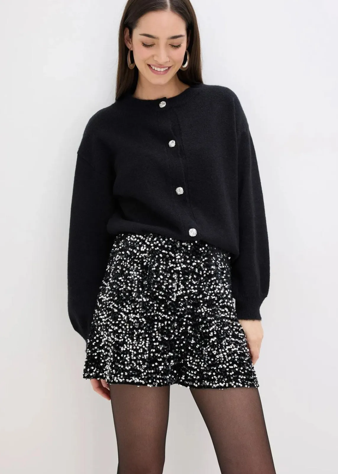 bonprix Shorts|Hosen^Pailletten-Shorts schwarz/silber
