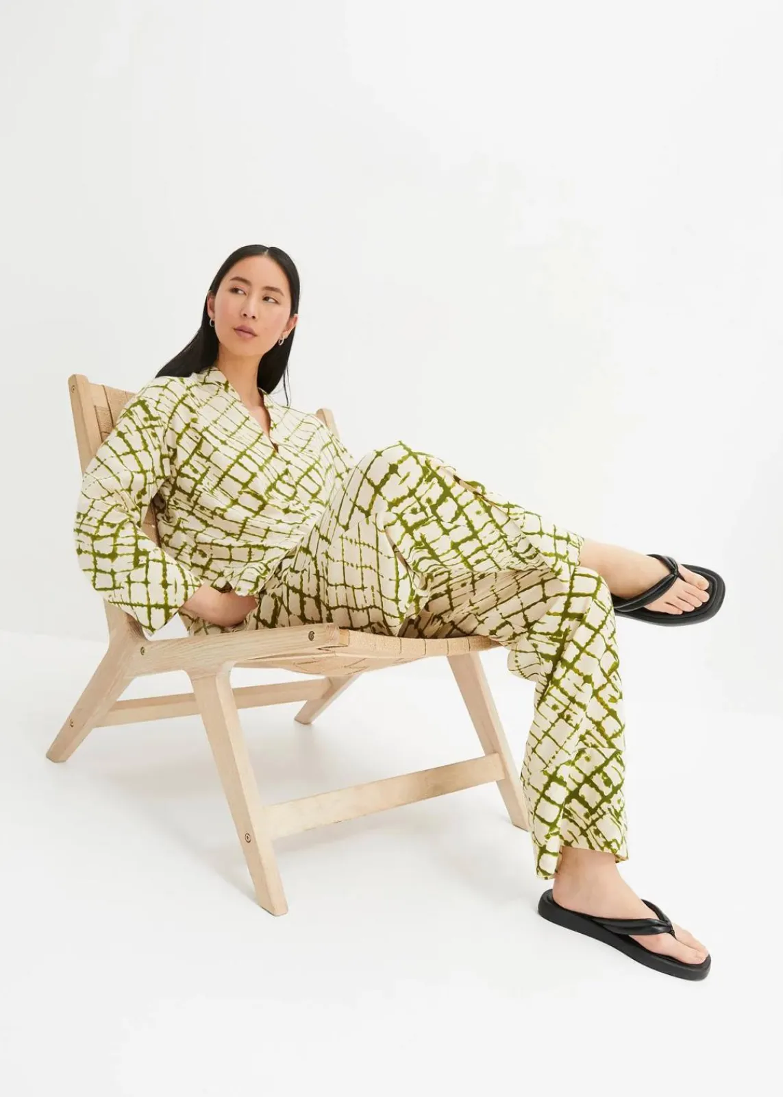 bonprix Bekleidung·Kleider|Hosen^Palazzo-Hose dunkelmoos/natur batik