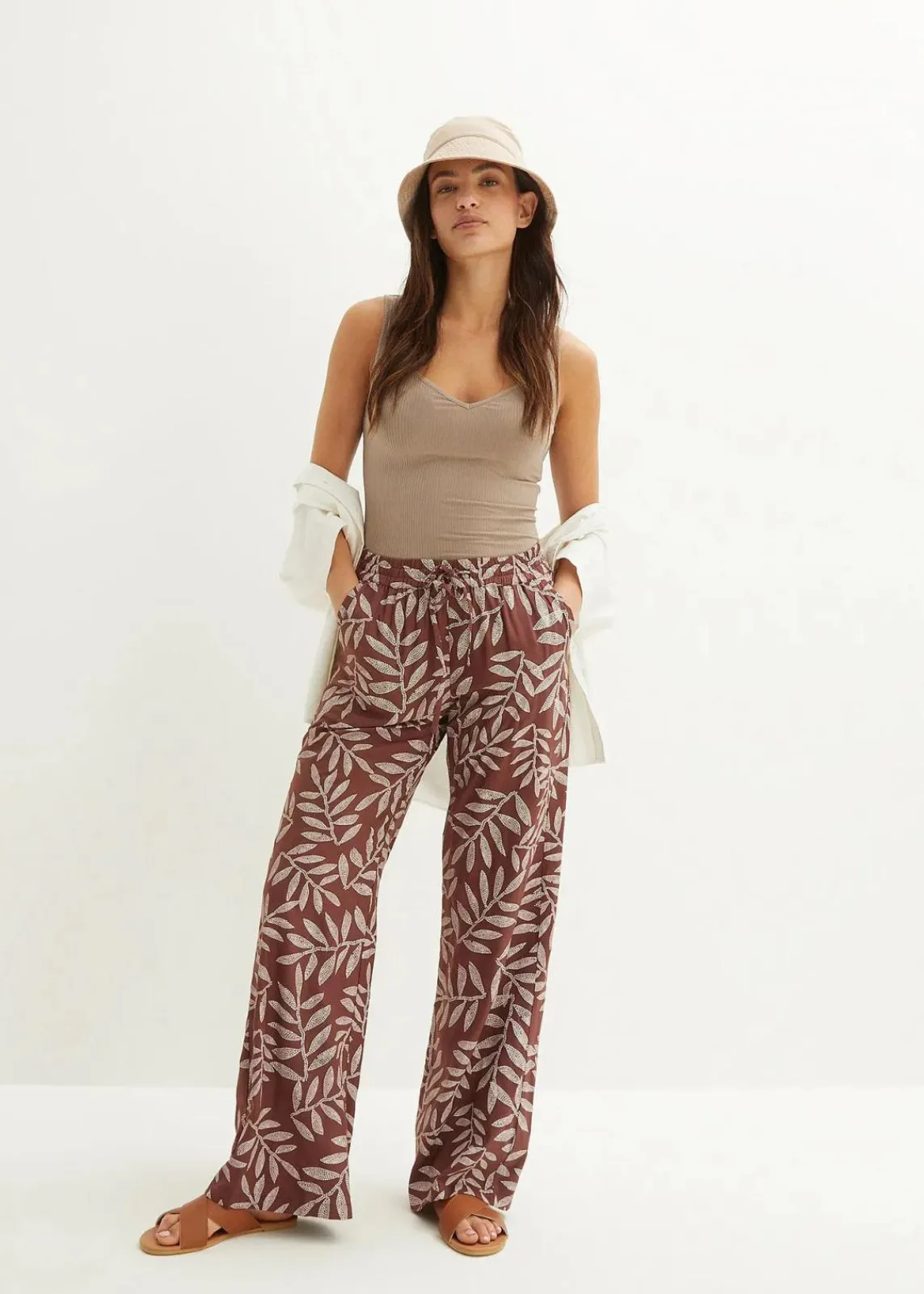 bonprix Nachhaltigere Materialien|Hosen^Palazzo-Hose aus fließender Viskose terrabraun/weiß bedruckt