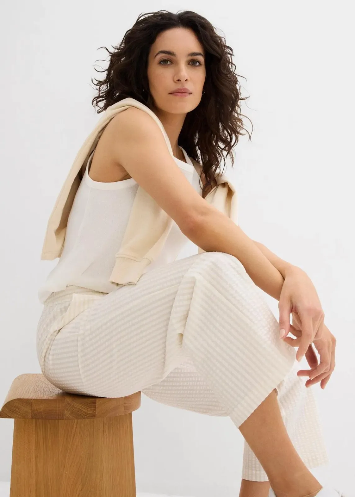 bonprix Bekleidung·Kleider|Hosen^Palazzo-Hose aus Seersucker, 7/8 Länge hellsand/wollweiß